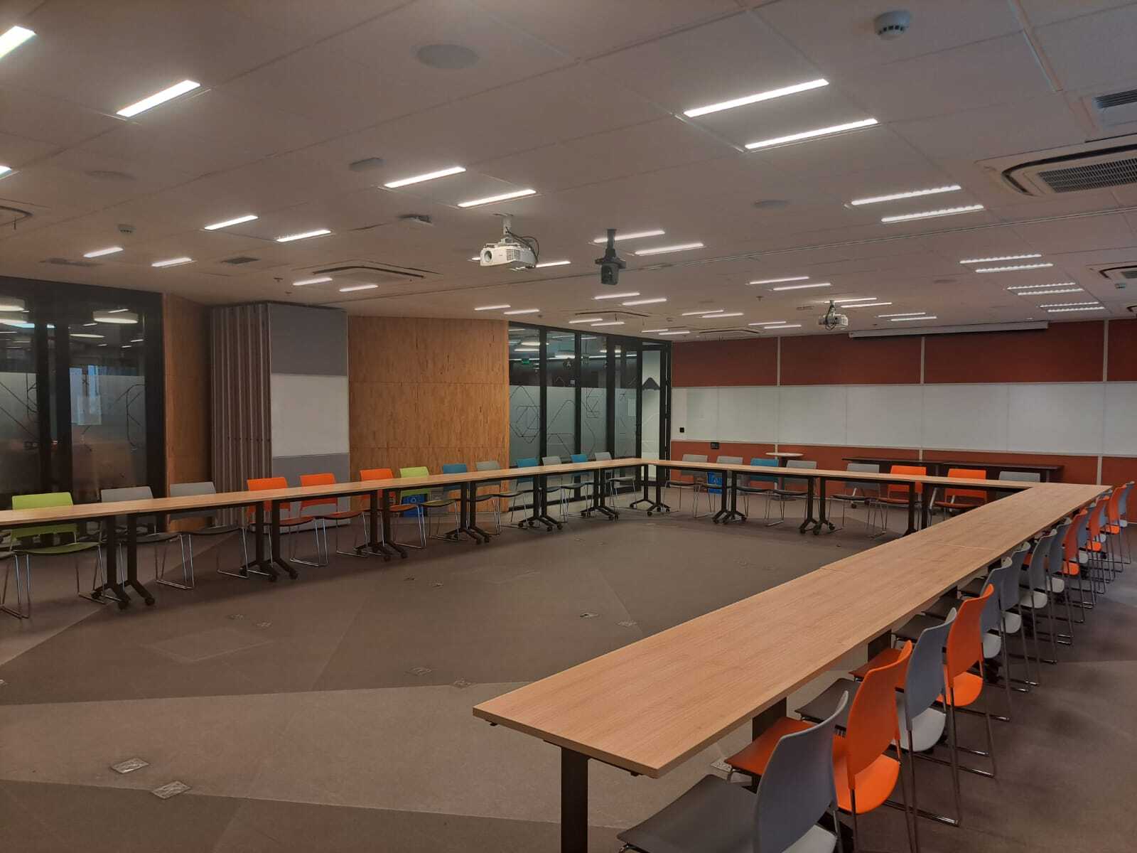 Sala 2 - Formato U com mesas